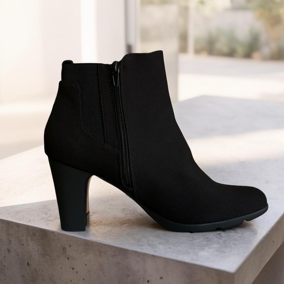 NWT Women’s Anne Klein Black Fabric Ankle Boots! Size 10! NEW! - Picture 9 of 9